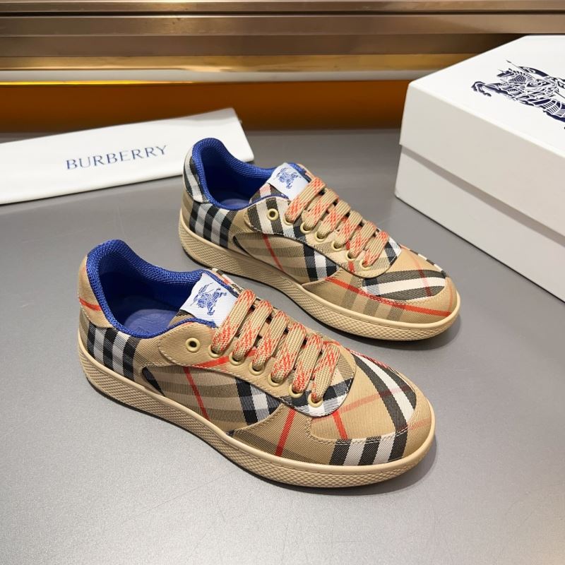 Burberry Low Shoes